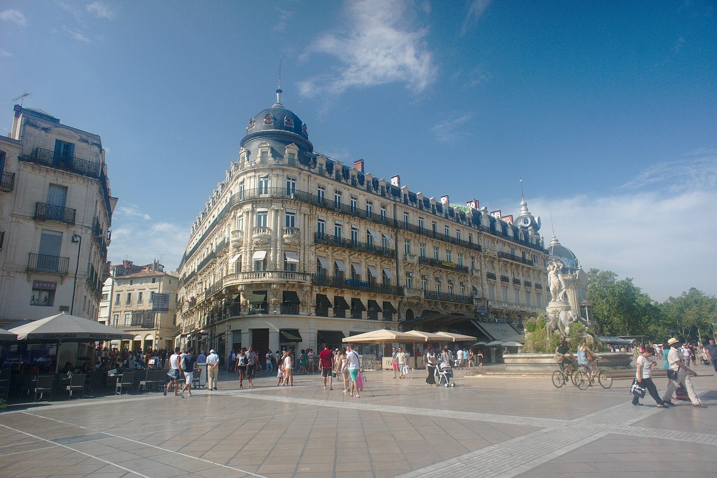 La place de la Comédie, cœur de Montpellier