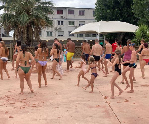 Danse à la Piscine